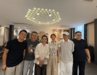 张艺谋张嘉益聚会同框 陈婷状态惊艳