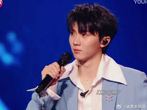 他沉默的那几秒钟 明明什么都没说 但好像什么都说了