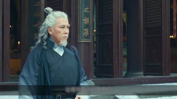 赵敏率众攻武当,张三丰授太极张无忌持屠龙刀对决倚天剑