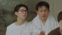 学霸酒店饮酒吐槽遭家长突袭场面失控