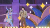 刘宇宁献唱五周年主题曲，米奇米妮也换上五周年的服装啦，好有仪式感！