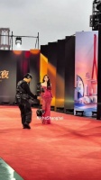 全体注意！迪丽热巴红毯高光30秒全程直拍！