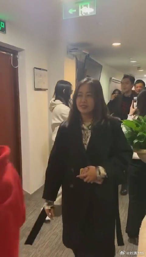 张若昀扫楼，小范大人和王秘书