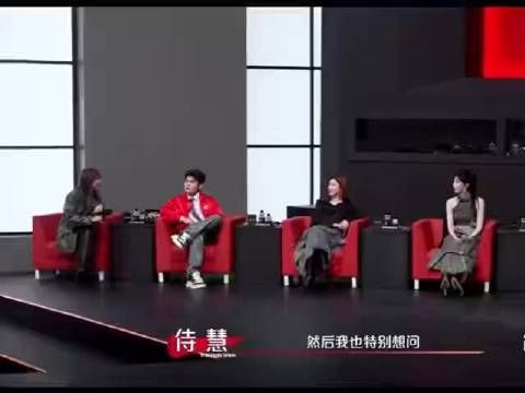 孔雪儿澄清谣言并祝福鞠婧祎生日