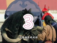 安陵容寒酸亮相选秀大典，自卑性格埋下反目伏笔