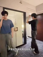 两人感情纯粹真挚，细节处尽显陪伴与相爱