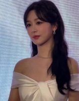 杨紫 活动现场的经典五连拍又来了～ 可爱炸裂