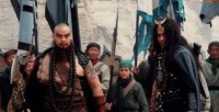 此二人在梁山上是好兄弟，金庸帮他们都编了传人，那两人却是死敌