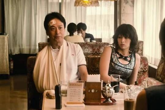 男子以硬币行骗未婚妻全家及闺蜜