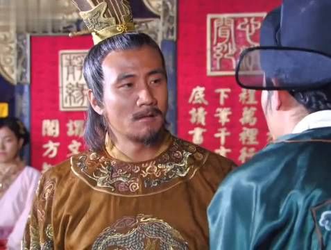 李进给朱元璋提建议，让大臣回顾自查，皇上采纳！