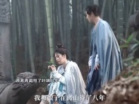 原来青霜陪了叶璃八年！说明她患病八年啊！不敢想她怎么熬过来的！