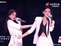 孙怡陈瑶同框气场十足，浪姐直播镜头引热议