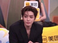 小侯已经和我们约好各种见面，声带也在慢慢养好，坐等他重回歌手舞台大放异彩