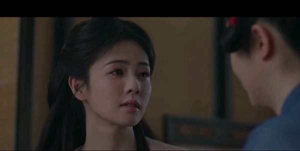 白鹿《莫离》哭戏情绪分层获赞,叶璃台词节奏引讨论