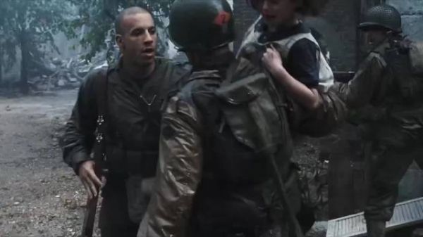 杰克逊击毙狙击手解救士兵儿童