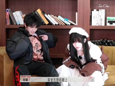 世界让你们做对手，爱让你们做挚友！ 炸裂的导演！