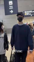 陈哲远抵达巴黎被赞帅气有松弛感
