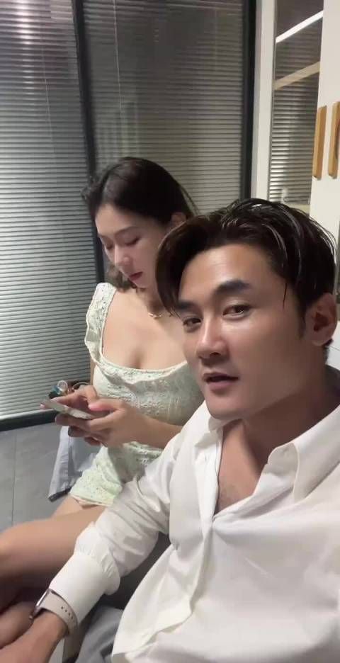 保守穿衣 女孩子穿衣服还是保守点比较好，我是个正能量的人