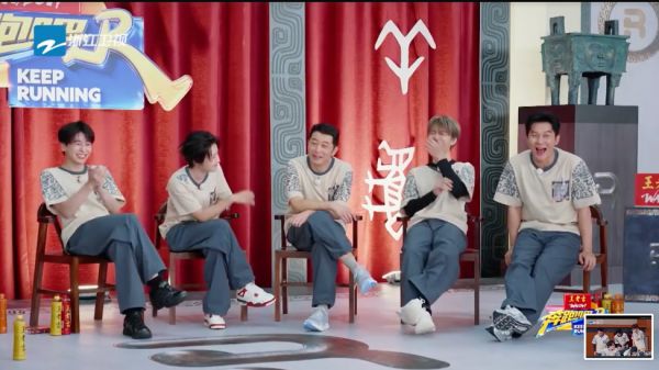 郑恺录节目被电疗仪电到面部变形 中华小曲库也有待机状态