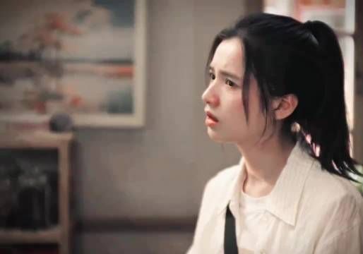 张婧仪因减肥压力爆哭，健康匀称身材获赞