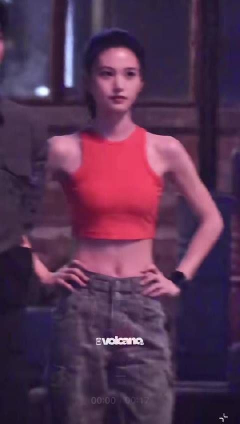 丞磊这女主运啊，又是个盘靓条顺的大美女