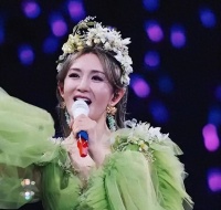 上半年最离谱内娱现状：歌手在拍戏，演员、主持人却扎堆开演唱会