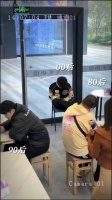 80后应该不至于这样，80后应该是属闷骚型的