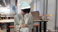 不用逼迫自己时刻保持紧绷状态，偶尔松懈一点也不会影响后续工作进度