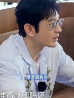 王俊凯称科技在进步拒刷碗，体恤他人疲惫