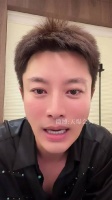 贾乃亮自曝颈椎变形，为养家坚持拍戏