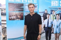 TVB上位小生突然情变，正式承认分手，与力捧花旦划清界线成同事