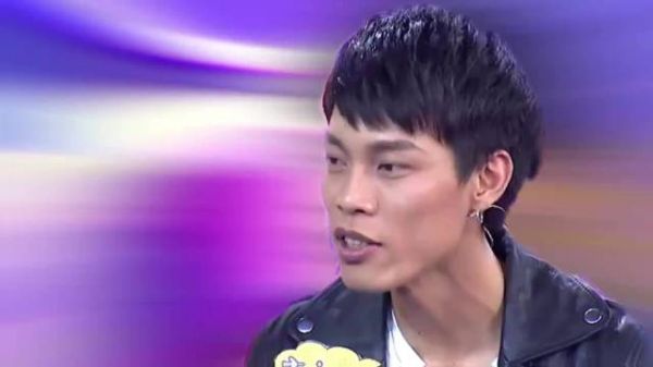 他用80块钱写的歌， 狂赚1个亿，还能让上亿广东人感动到痛哭