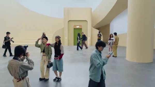 啊哈哈哈哈为什么七个人戴面具 蒙面唱将吗