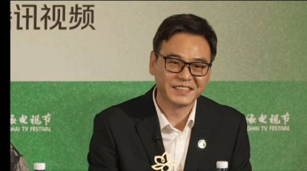 白玉兰评委媒体见面会，导演邢键钧回答记者提问
