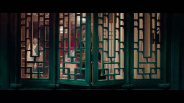 景甜、张彬彬《龙骨焚箱》预告 超甜冰激凌二搭了