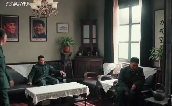 这一段拍得节奏真好，台词也溜，让人一看就眼前一亮