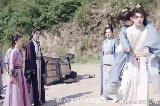 方小宝得知李莲花中毒真相，弃令牌寻解药