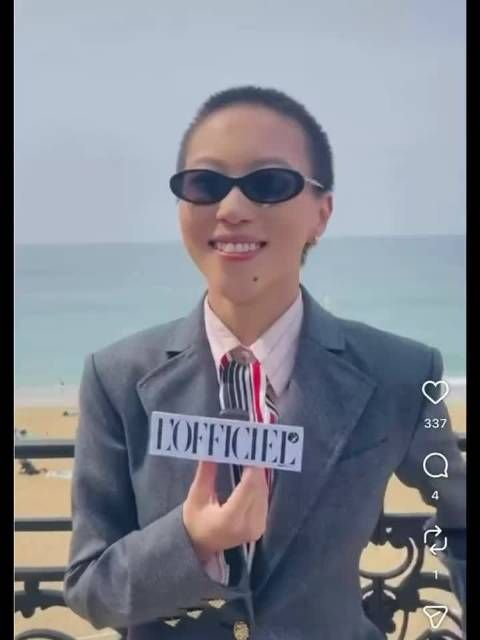 窦靖童回忆王菲歌曲成香奈儿初印象