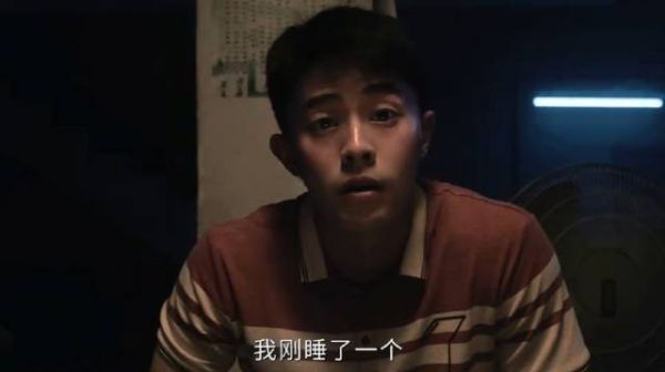 强j女生还敢聊细节， 这桌上坐的都是加害者！可恶