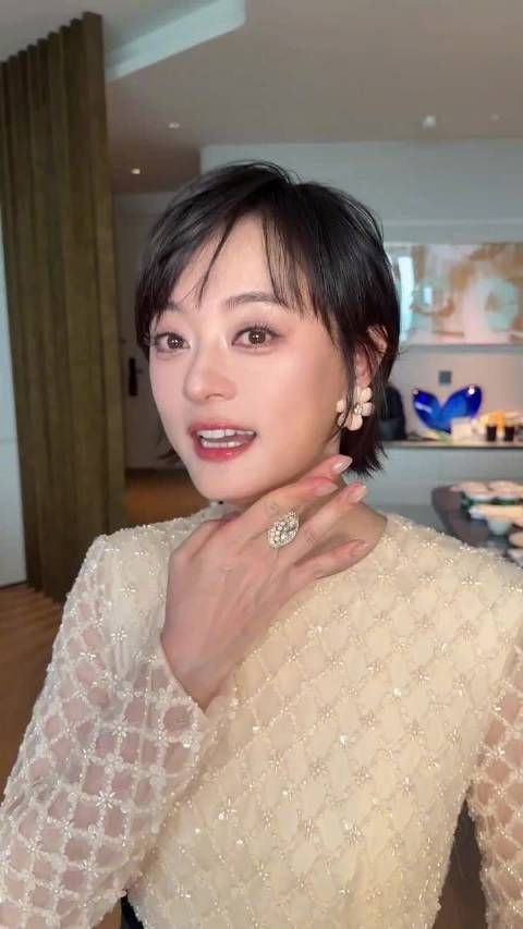 每次看到孙俪都要感叹：这才是真正的美人！