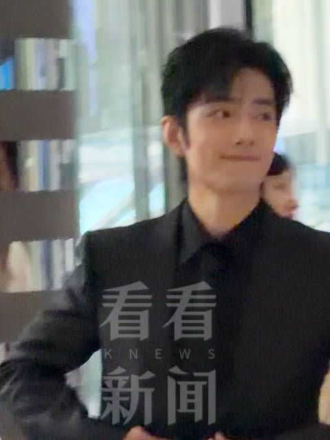 肖战标志性微笑