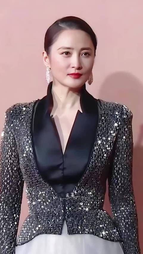 蒋勤勤晒证据否认插足，吴越未婚引猜测