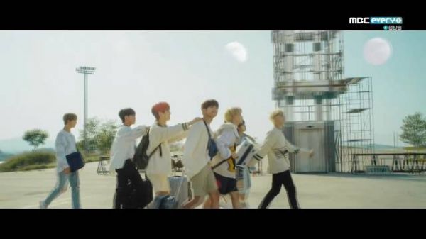 七年前的今天(190626)，Stray Kids - Side Effects @ 冠军秀