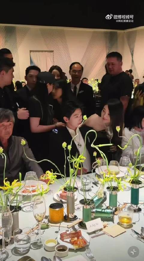 不知道你们懂不懂杨洋这个名利场的晚宴，恨不得我是富婆姐姐