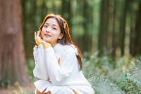 结了婚的男女互相看上了，最低级的搞法是直接表白，高级的玩法是这么着