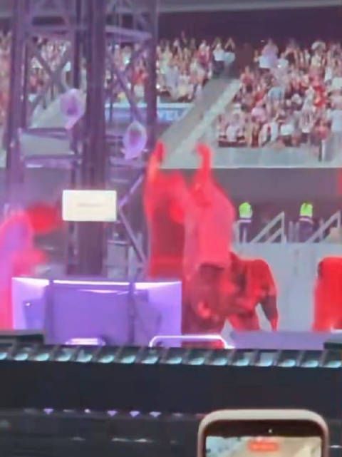 今日份 大家跳起来 260626 BTS世巡 马德里演唱会Day1 ‪‬