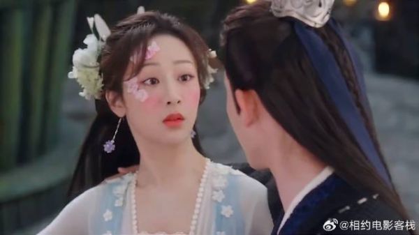 颜淡被紫麟骂丑八怪，怎料余墨霸气护妻：我就喜欢这款