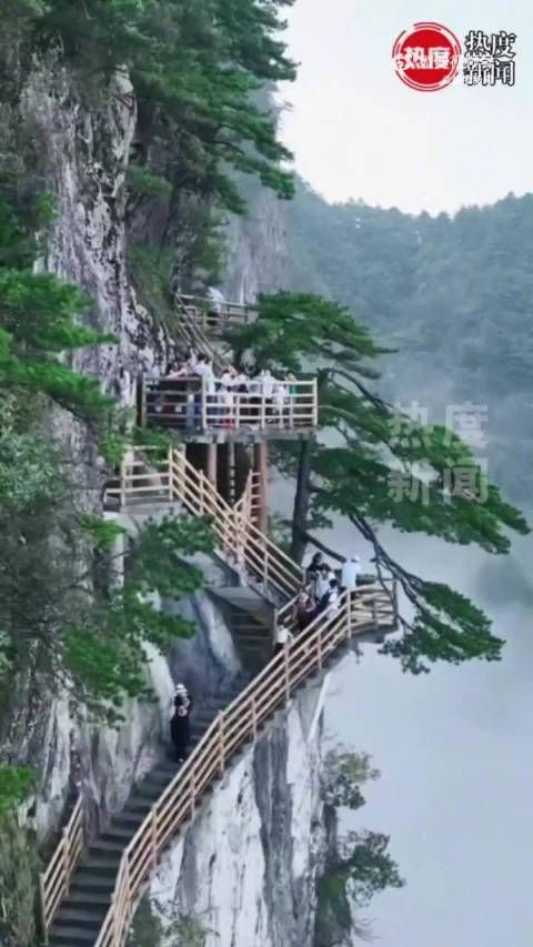 听郝熠然温柔旋律畅游明月山