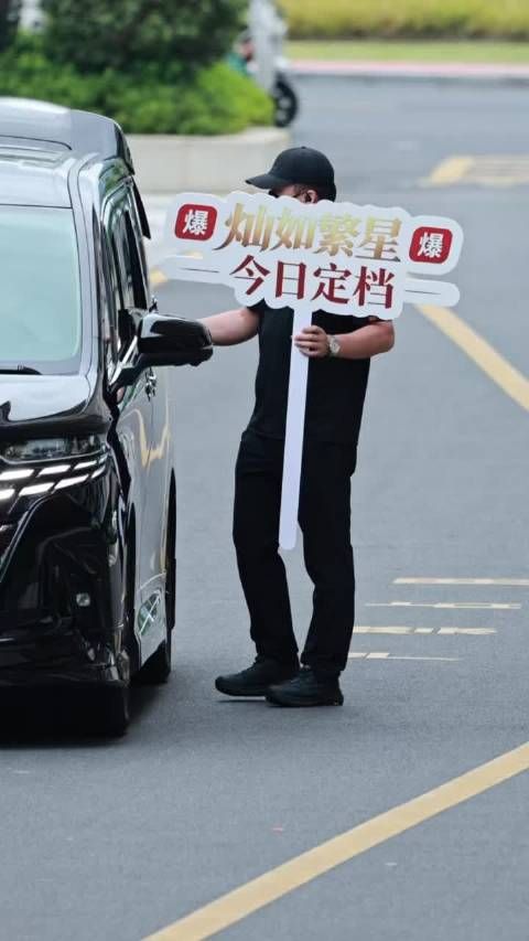 清纯女大 （老妈真的很有创意呢）