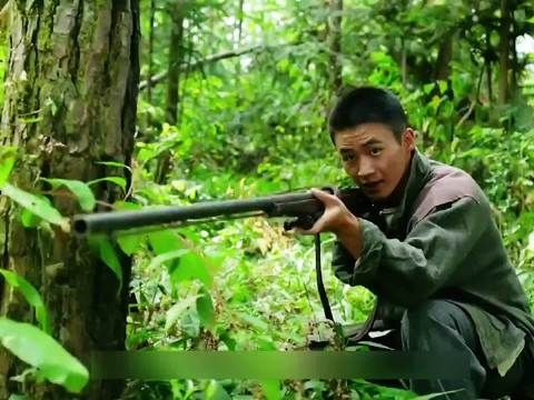 顶级猎手设下机关陷阱与鬼子决一死战